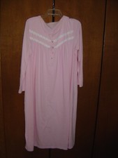 New pink L long sleeve nightgown5button round neck 15