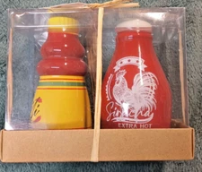NEW TAG Chili Sauce and Siracha Extra Hot SALT & PEPPER SHAKERS