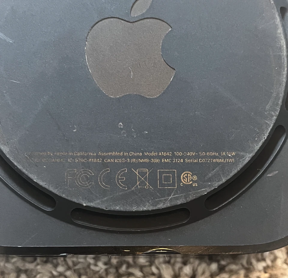 Apple TV 4K A1842 (5.ª generación) - (4k 1.ª generación) Transmisor multimedia - Totalmente funcional - Foto 2 de 4