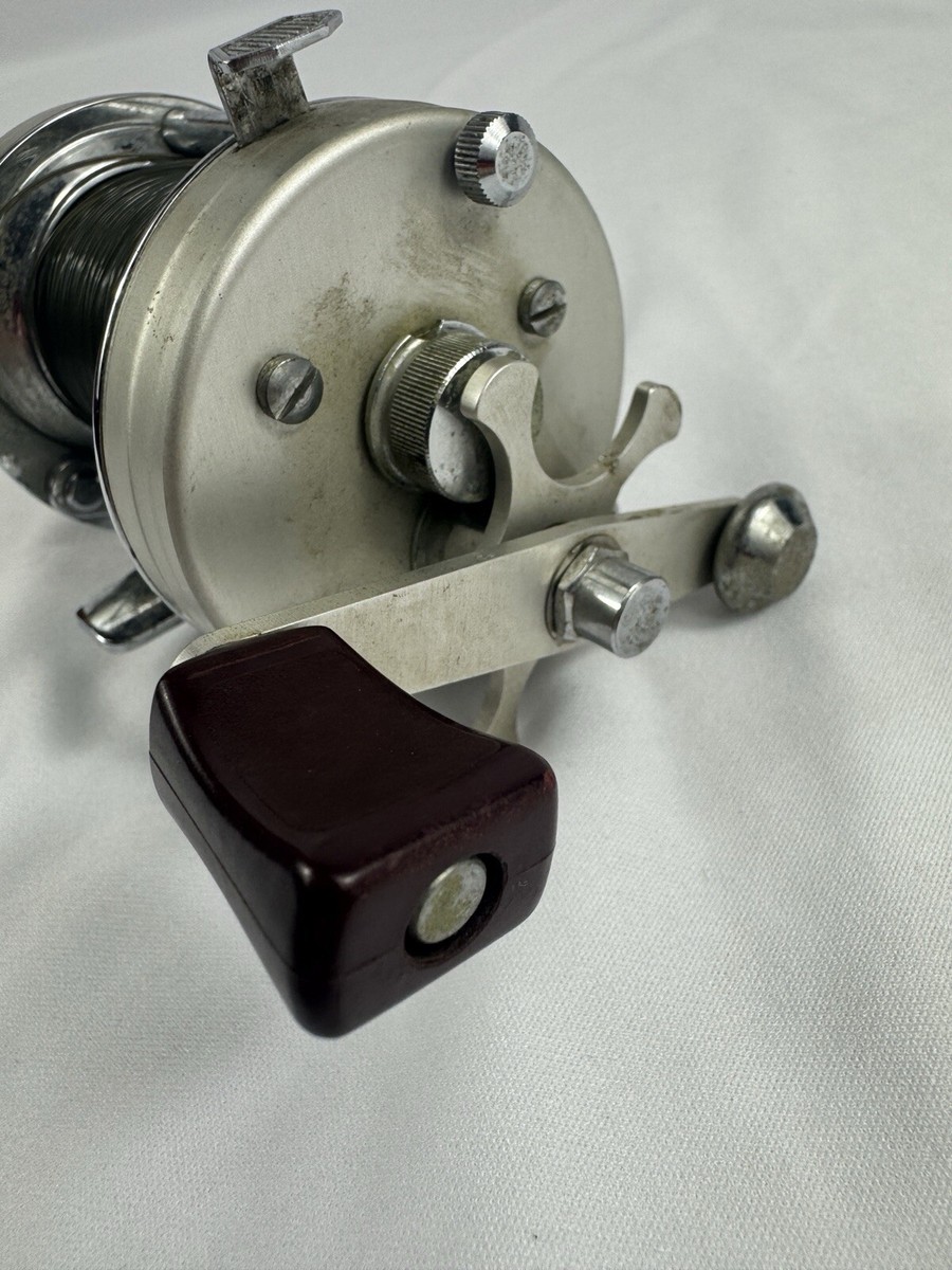 D.A.M. Quick 800B Champion - High Speed Baitcasting Reel - Made In