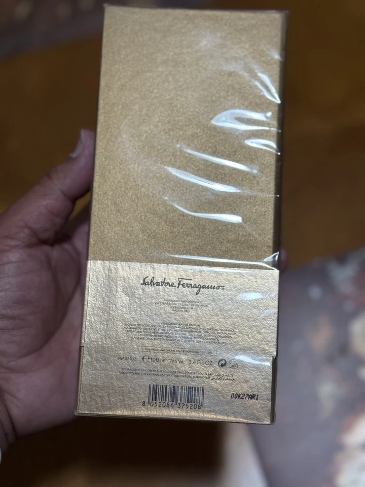 SALVATORE FERRAGAMO TUSCAN CREATIONS VENDEMMIA EAU DE PARFUM SPRAY 3,4 OZ/100 ml Foto 2 de 4