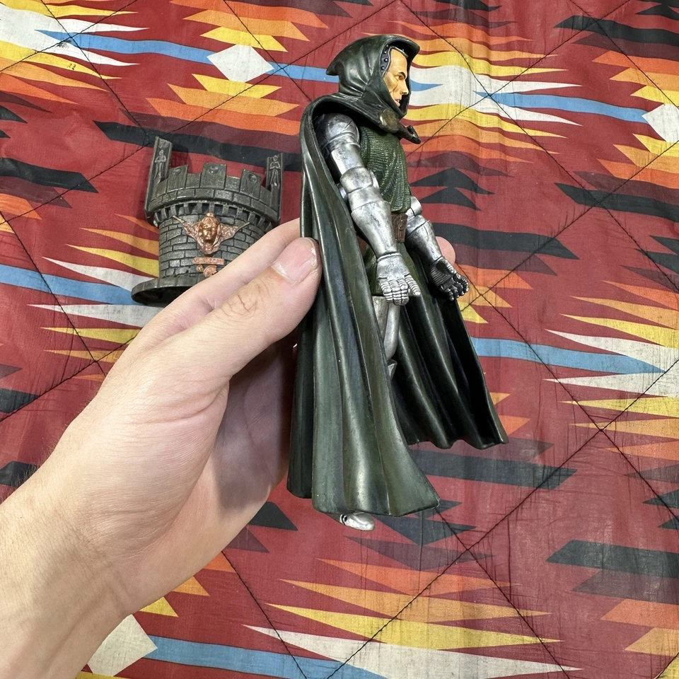 ToyBiz 漫威传奇系列 II 毁灭博士可动人偶 2002 6.5 英寸 — 第 4/4 张图片