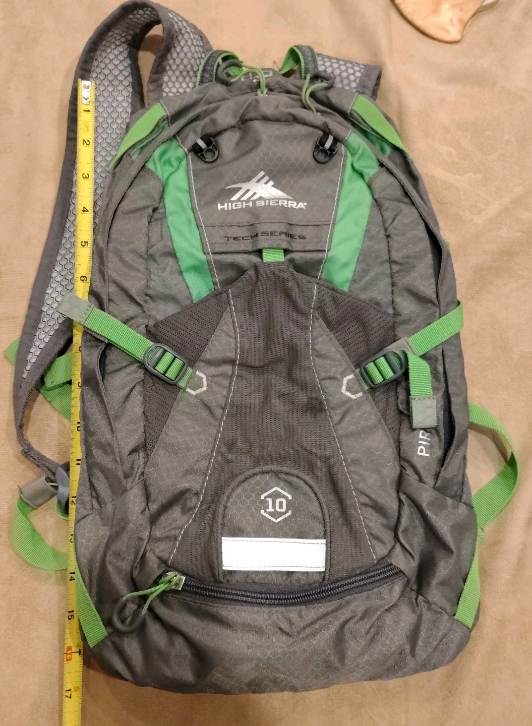 High Sierra H2O Tech Series Piranha  Backpack Airflow Cool P
