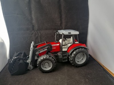 Bruder Spielzeug Bauernhof Traktor Massey Ferguson 7480 Maßstab 1:16
