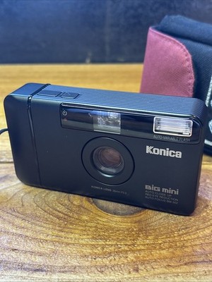 Konica Big Mini BM-302 Point & Shoot Compact Camera 35m f3.5 Film Rare Vtg NICE