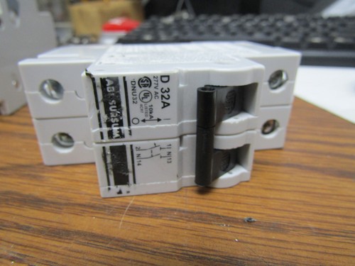 ✌  ABLSURSUM ALTECH CORP CIRCUIT BREAKER D 32A 2DU32 - Picture 1 of 5