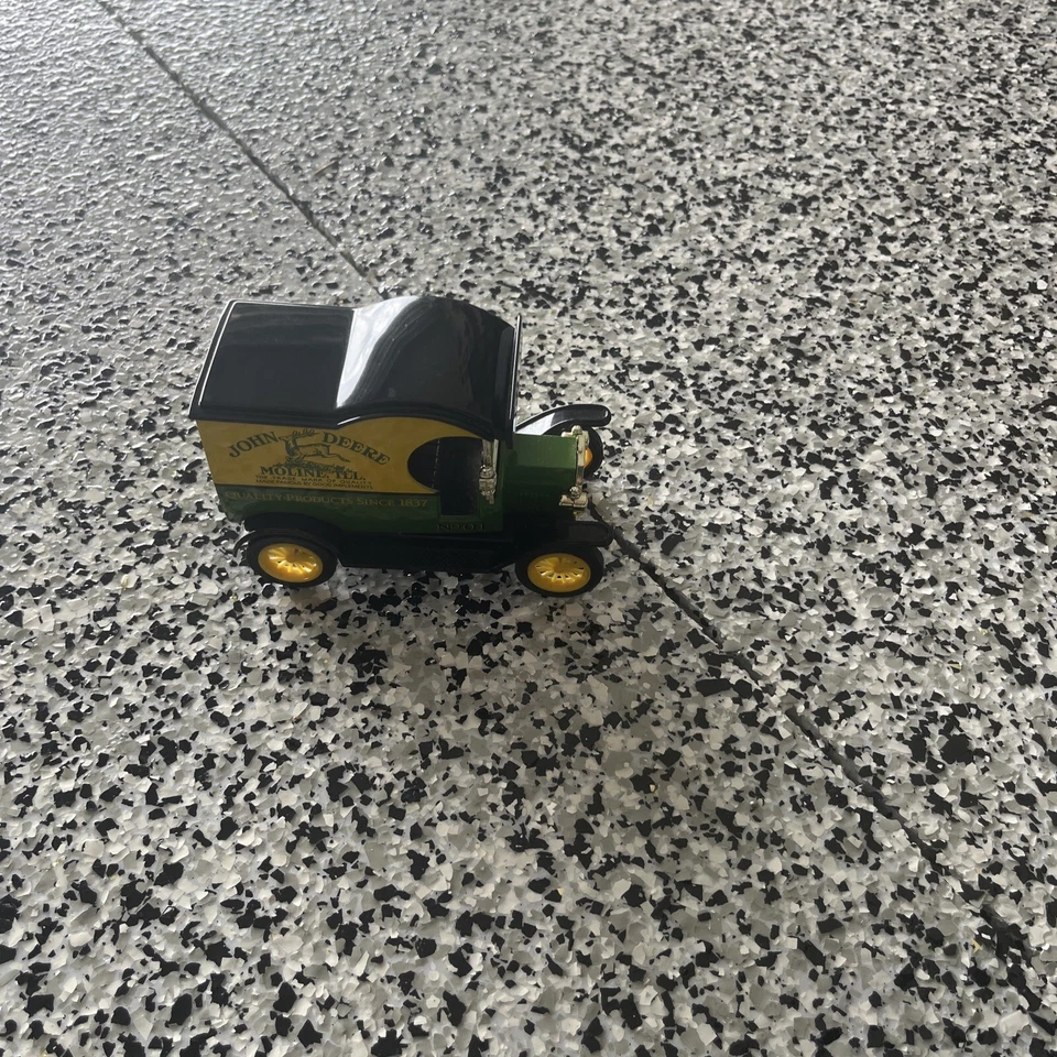 Camión de reparto Ford Modelo T 1912 John Deere diecast modelo 1:24 caja de cambios banco de monedas Foto 2 de 4