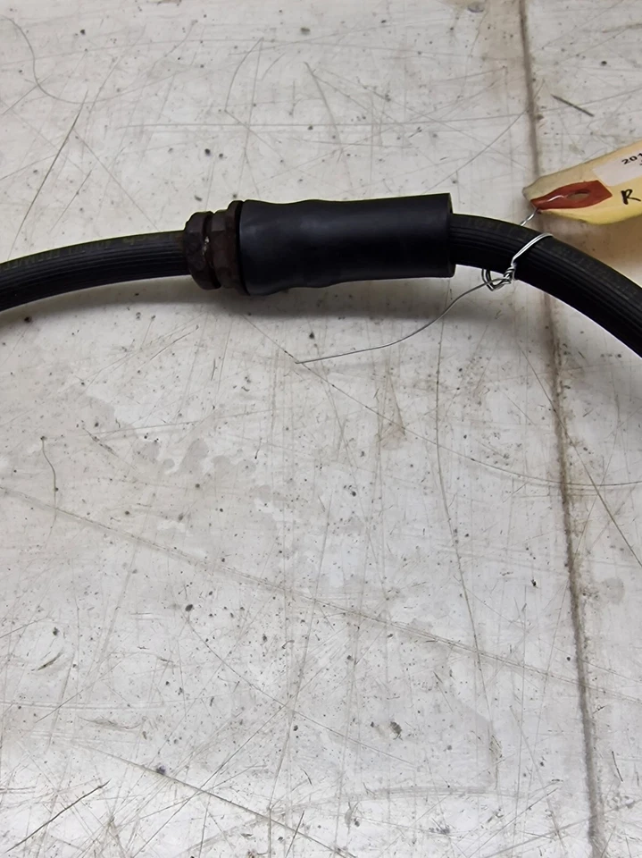 Volkswagen Jetta GLI 2011-2017 OEM línea de manguera de freno lado pasajero delantero derecho Foto 4 de 4