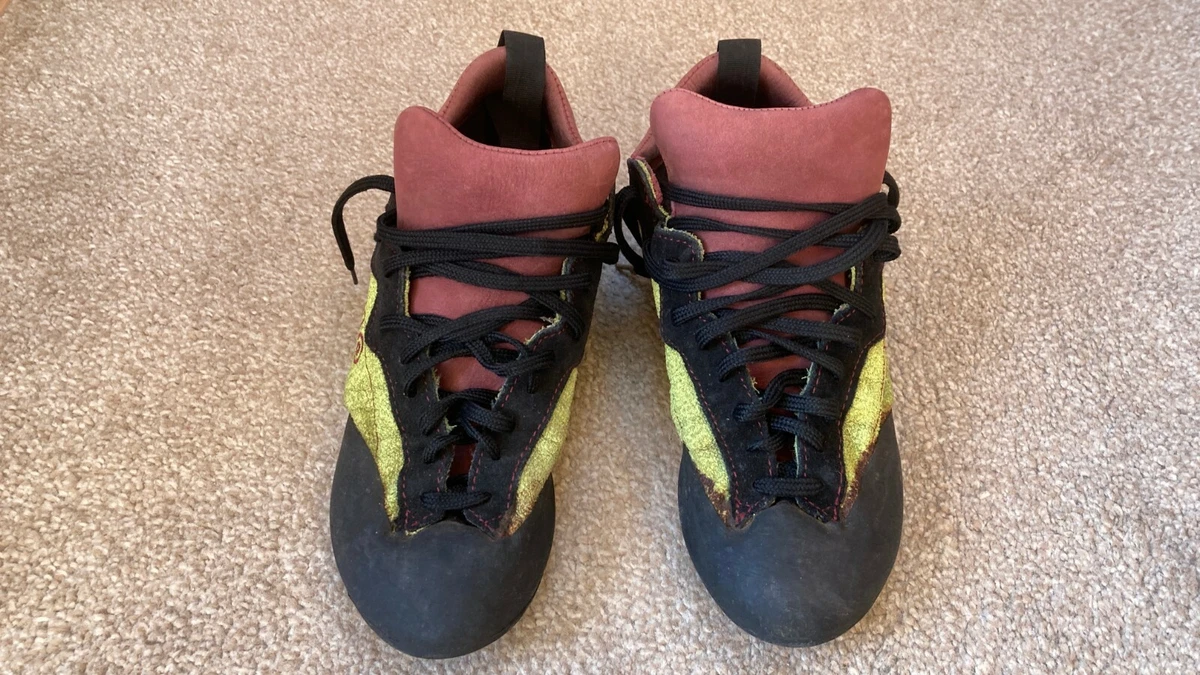Asolo climbing best sale shoes