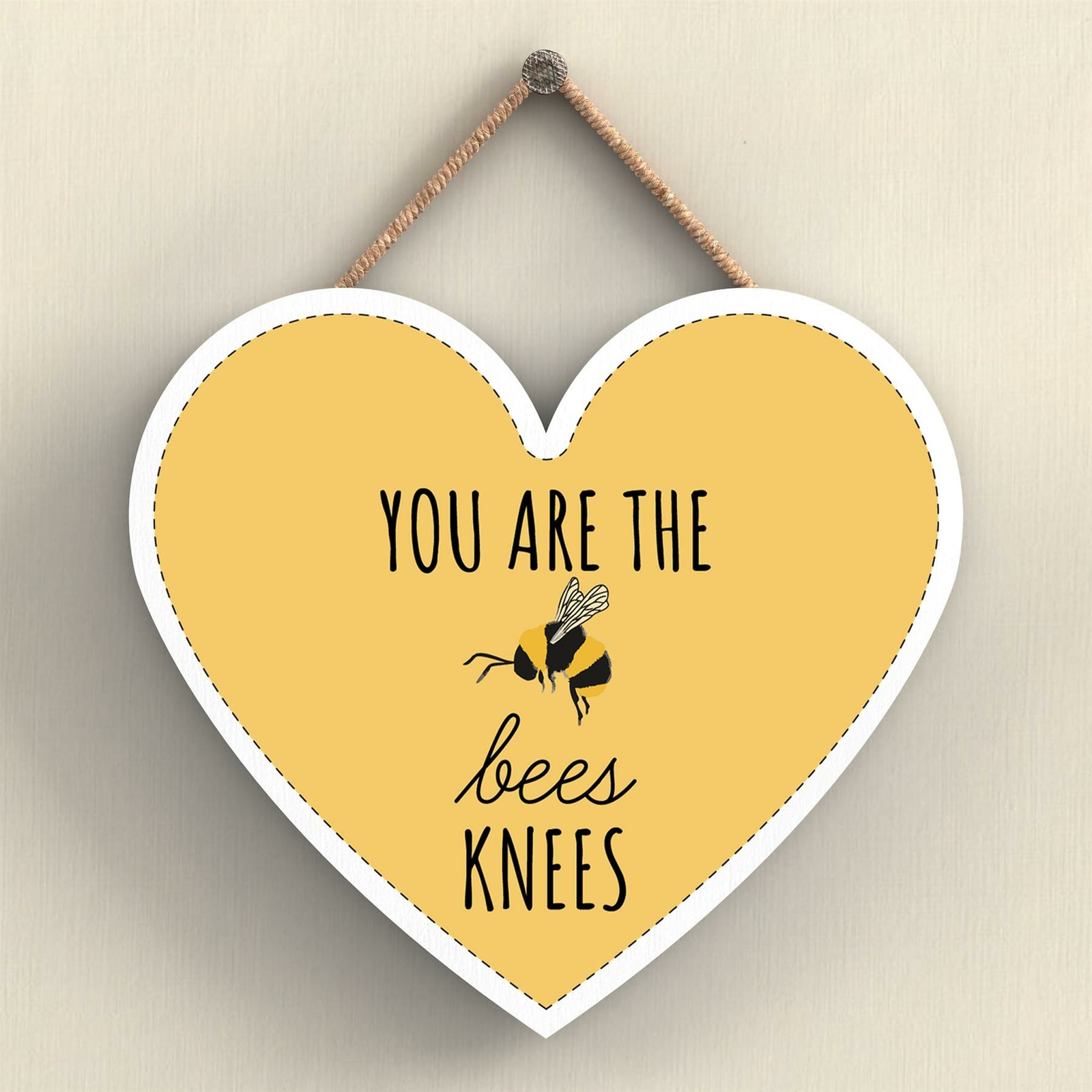 YOU ARE THE BEES KNEES YELLOW BEE THEMED DECORATIVE WOODEN HEART SHAPED PLAQUE