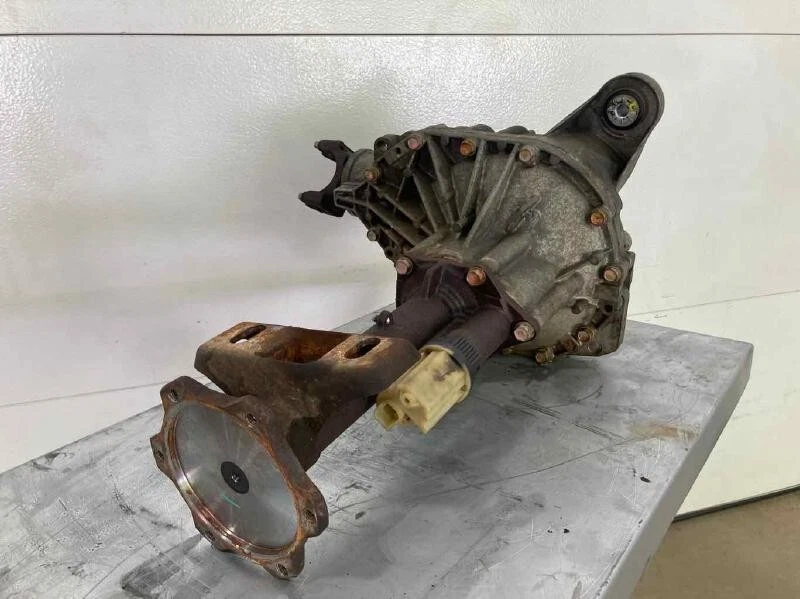 2000-2013 GMC Yukon XL 2500 Front Axle Differential Carrier Assembly 3.73 Ratio - Image 3 of 4