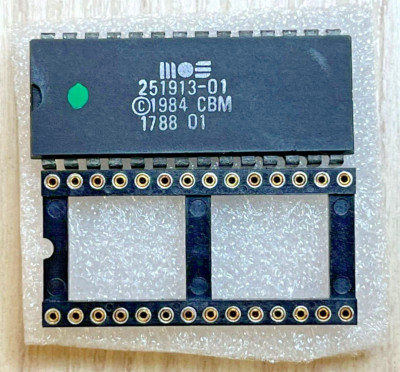  MOS CBM 251913-01 KERNAL BASIC + SOCKET DIP HOLE   COMMODORE 64 C   100% WORK 