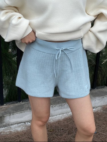 Alo Girl's Woolen Hot Girl Sweater and Shorts - Picture 12 of 18