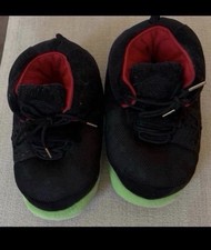 Banned Goods Men's Low Top Lace-Up Athletic Slippers Black Green Red Size 11