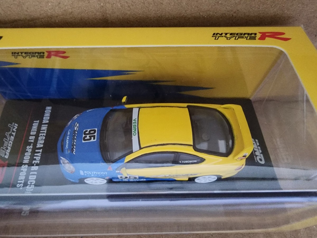 Inno64 1/64 Honda Integra Type-R DC5 Tuned Spoon Sports Yellow