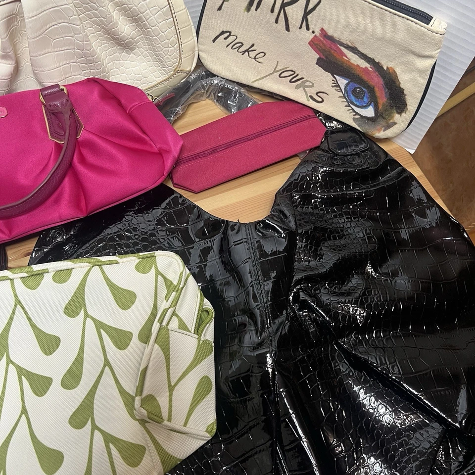 Lote De Colección 9 Bolsas Y2K Bolsos Cartera Embragues Avon Victoria Secret Maquillaje de Novia Foto 4 de 4