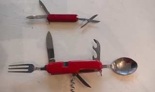 2 Multifunktion Messer Victorinox Sammlung Messer Gabel Löffel Öffner Schere
