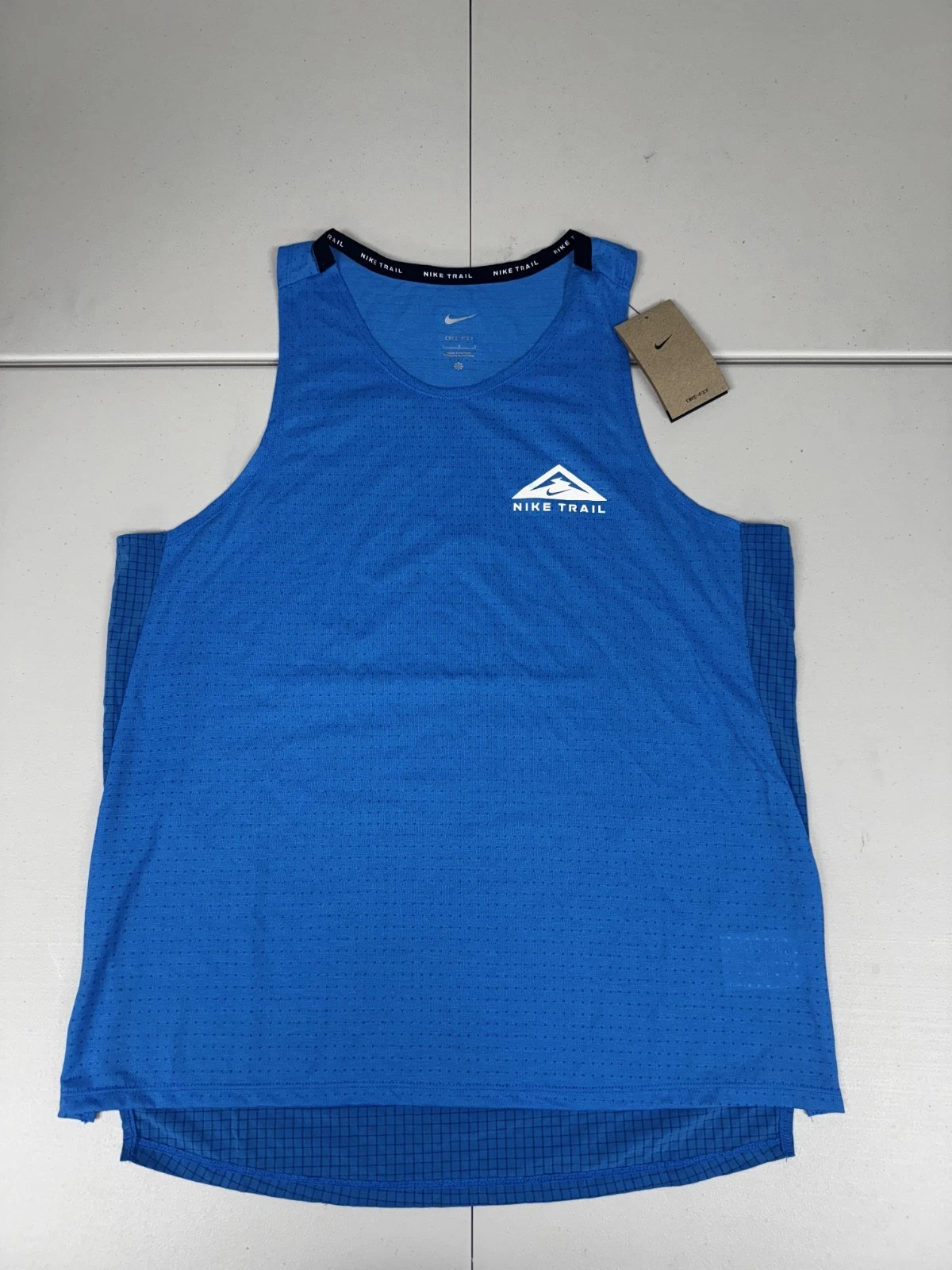 Nike Trail Men's Dri-FIT Running Tank Top Shirt Blue FJ5336-435 Pick Size $65
Opens in a new window
