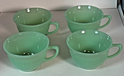 FOUR VINTAGE FIRE KING JADEITE JADITE GREEN JANE RAY RIBBED CUPS - EXCELLENT