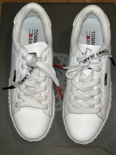 Image of TOMMY HILFIGER . White Logo Leather Trainers.Logo Laces.New/Box.UK 6/39