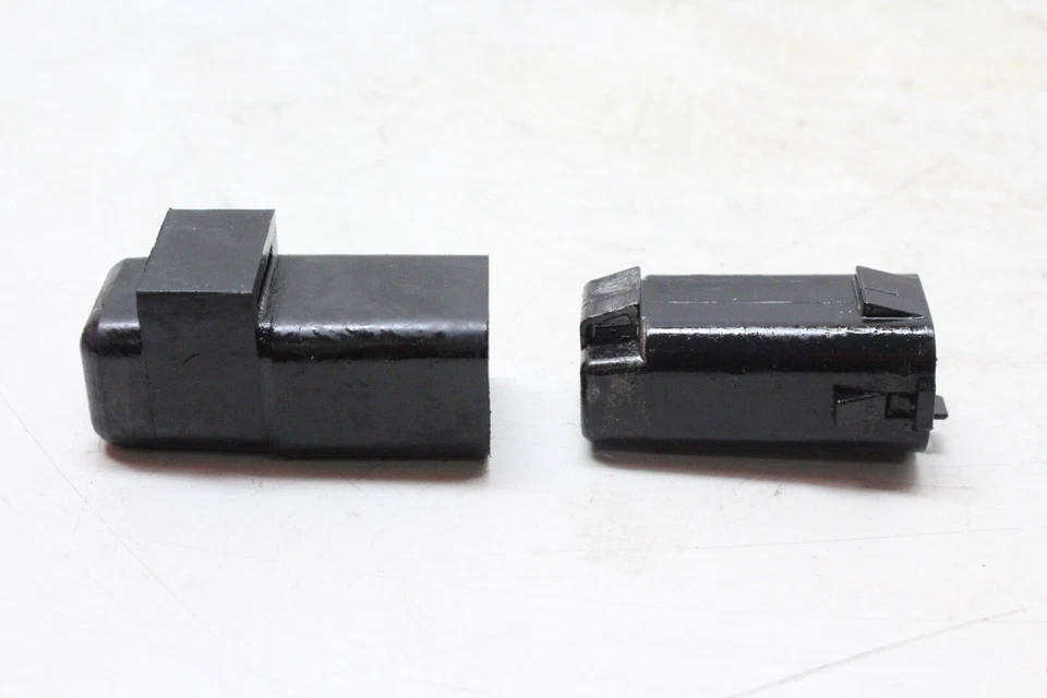 SUZUKI SV650S 2003 CONJUNTO DE CAJA DE FUSIBLES MONTAJE RELÉ FABRICANTE DE EQUIPOS ORIGINALES Foto 3 de 4