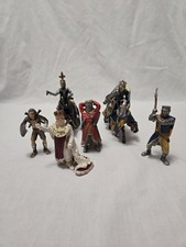 Schleich Medieval Knights 4 2 Horses, King and 1 Male Warrior Lot of 8