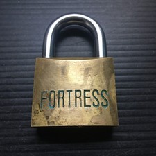 VTG 90s Fortress Heavy-Duty Brass Padlock w/ Hardened Steel Shackle No Keys 2.5"