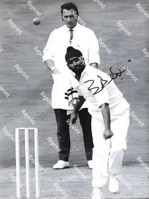 BISHAN SINGH BEDI INDIA CRIKET ICON SIGNED GLOSSY POSTER 8''X11''.