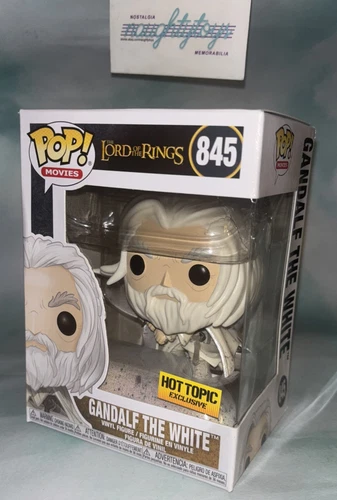 Funko Pop! Vinyl: The Lord of the Rings Gandalf the White Hot Topic #845 BOX DMG