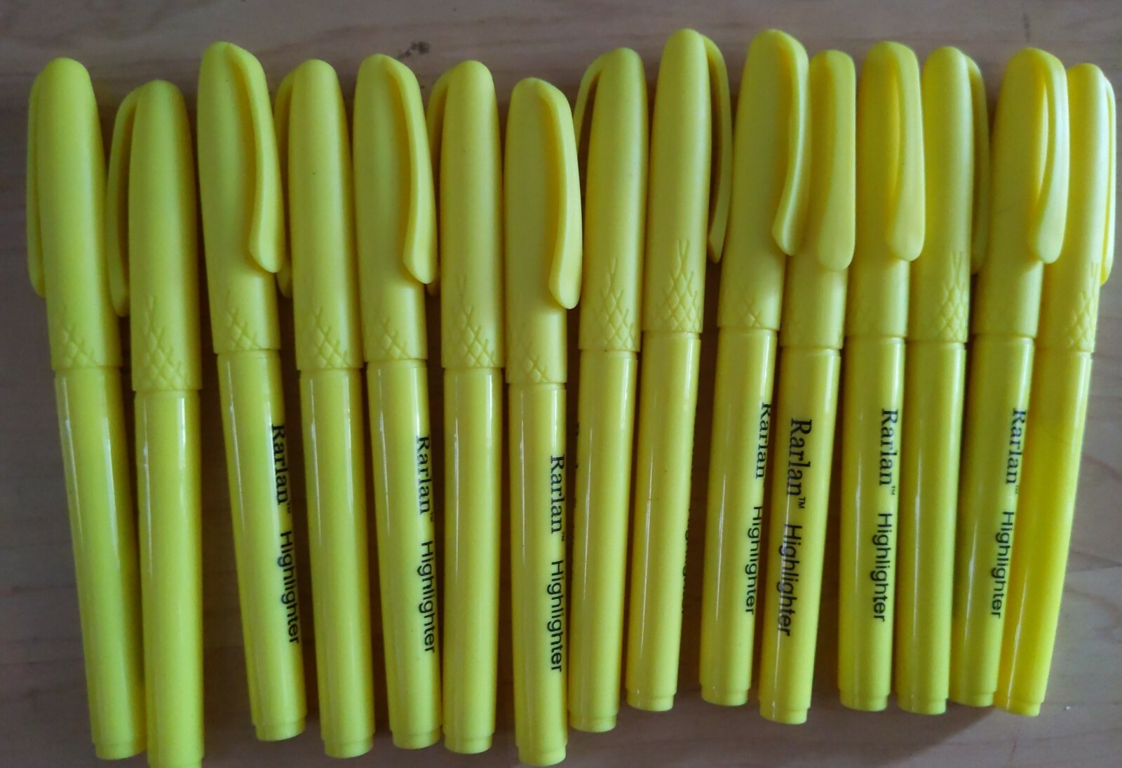14 Markers Pens Highlighters Yellow  Office Work School NEW