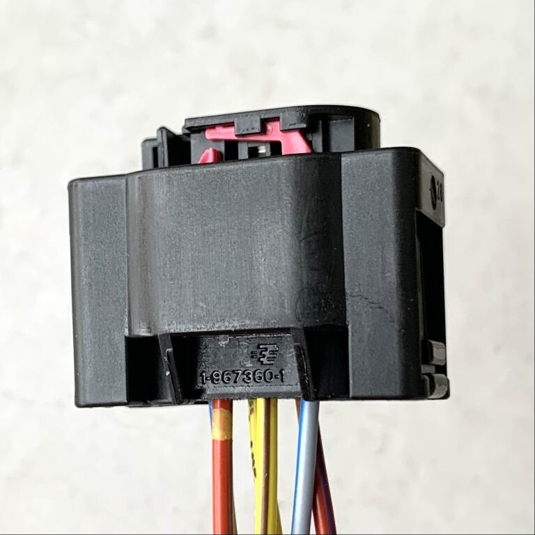 BMW 6 Pin Connector Plug Amp 1-967360-1 8366590 for sale online | eBay