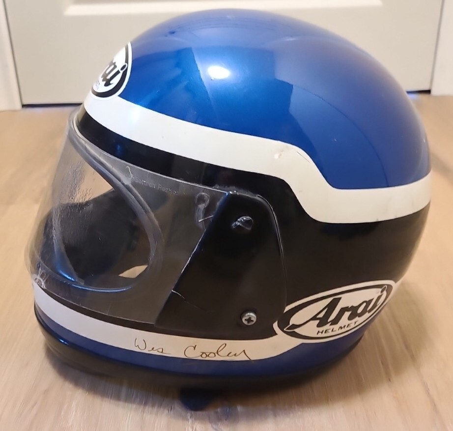 Collectible 1980 Suzuki ARAI WES COOLEY Autographed Helmet, Men's