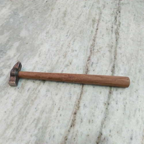Antiguo artículo útil vintage martilleo de hierro mango de madera de colección - Imagen 3 de 3