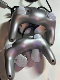NINTENDO Game Cube SILVER 2 controllers JAPAN  GAMECUBE