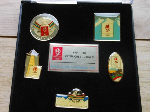 Pin's Jeux Olympiques D'Hiver 1992 M&Ms - Collection Sport Vintage