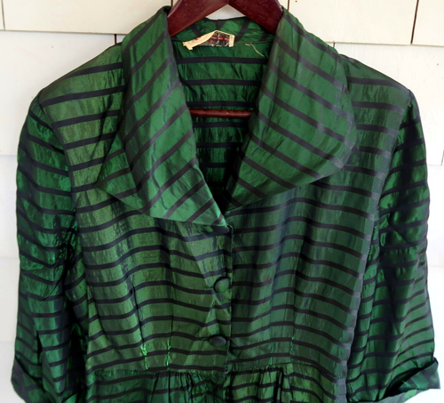 Vtg Women's DELRO Metallic Green DRESS, House w/ Black Stripes, Pockets 1950s - Picture 2 of 5