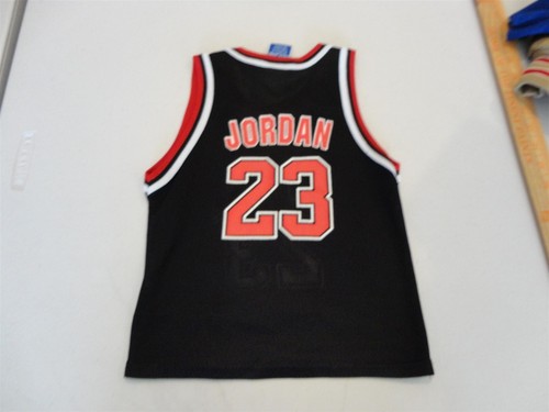 Vtg 90's Michael Jordan Chicago Bulls 23 Champion BLACK Kids toddler Jersey Sz 4 - Picture 2 of 4