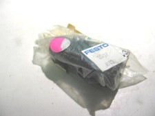 NIB FESTO LR-3,3 (15717) MINI PRESSURE REGULATOR  P8352