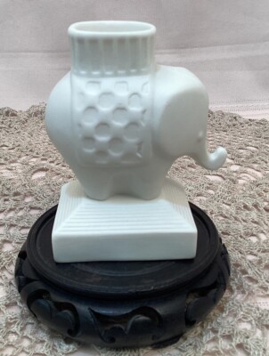  Jonathan Adler Art Pottery White Elephant Ceramic Matchstick Holder
