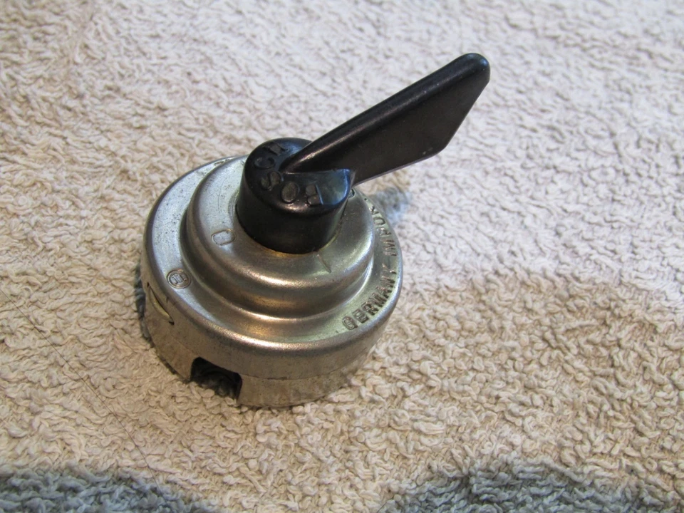 VINTAGE PRE WAR  BOSCH PANEL SWITCH FITS PRE WAR CARS - Image 3 of 4