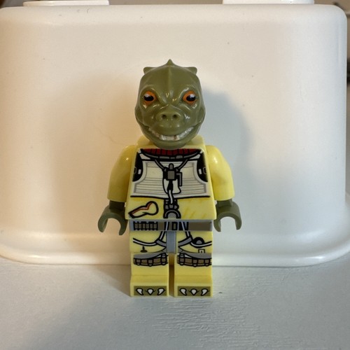LEGO STAR WARS Bossk Minifigure 76167 Olive Green BOUNTY HUNTER sw0828
