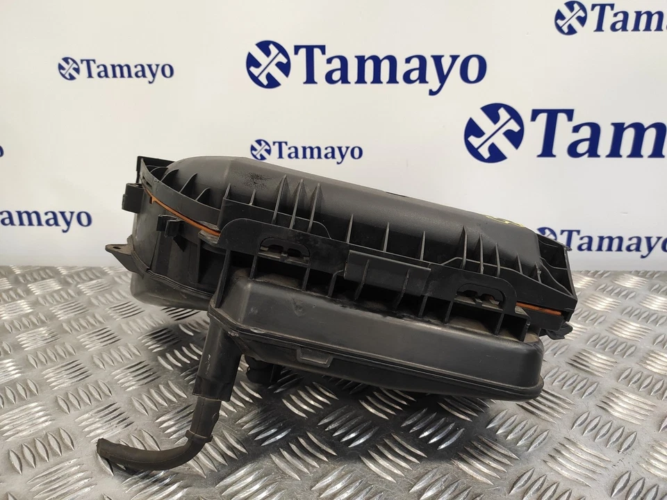 9673061080 FILTRO DELL ARIA / 1039257 / 1083927 PER CITROËN C5 III RD_ 1.6 HDI - Immagine 2 di 4