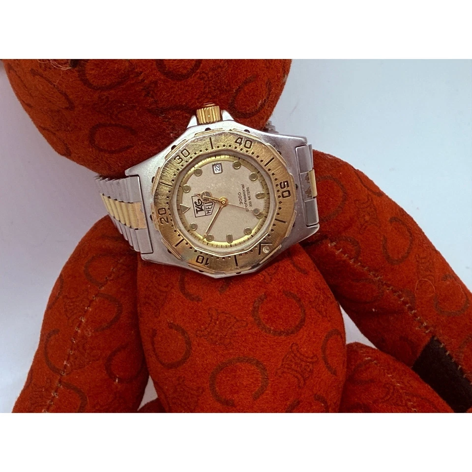 TAG Heuer 3000 Professional 200 Meters Two Tone Gold Silver Swiss Watch 934215 - Image 4 of 4