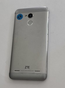 ZTE Blade V7 Lite 16GB Silber Defekt Spender - Display Lcd Platine Board Kamera