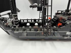 LEGO Pirates of the Caribbean: The Black Pearl 4184 & Capts Cabin 4194 COMPLETE!