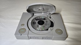 Sony PlayStation 1 PS1 Gray Console Bundle w/ Crash Bandicoot
