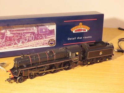 BZ275: Bachmann 32-503 Standard Class 5MT 73030 BR Black Early Emblem - Exc/Boxe