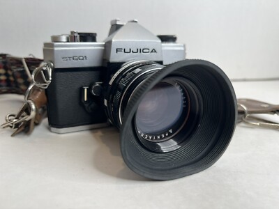 Fujica ST601 35mm Camera w pentacon electric 1.8/50 lens, prisma filter, Strap