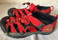 Keen Unisex Newport H2 Closed Toe Waterproof Sandals Red UK 3 EU 36 RRP £45.00