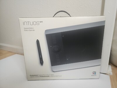  Intuos Pro Special Edition Wacom  Pens and Touch Tablet - Black/Silver
